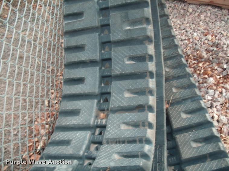 image for item DX9013 450x55x86 skid steer tracks