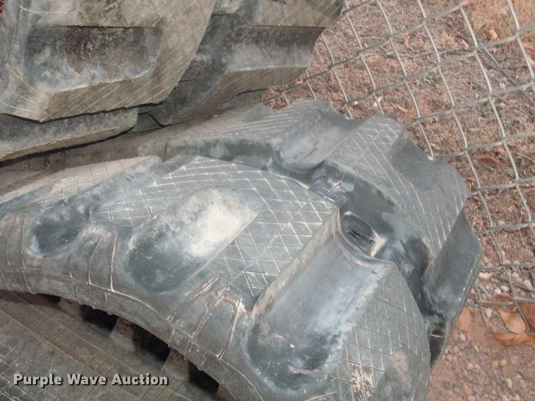 image for item DX9013 450x55x86 skid steer tracks