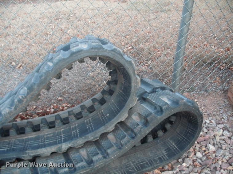 image for item DX9013 450x55x86 skid steer tracks