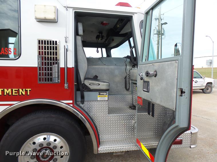 image for item DX9274 1996 Pierce fire truck