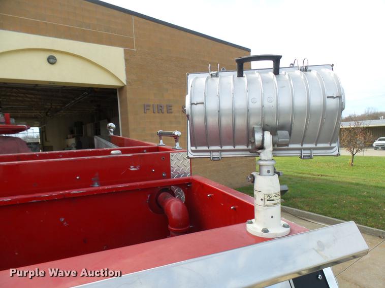 image for item DX9274 1996 Pierce fire truck