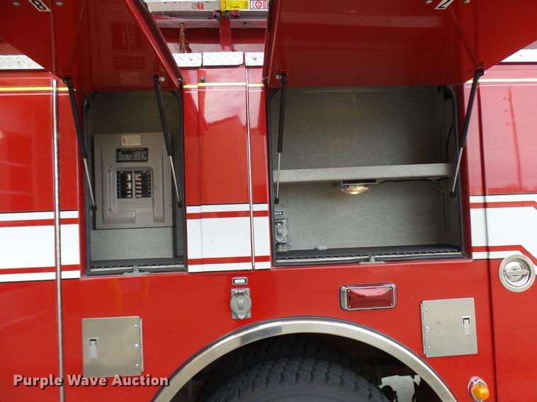 image for item DX9274 1996 Pierce fire truck