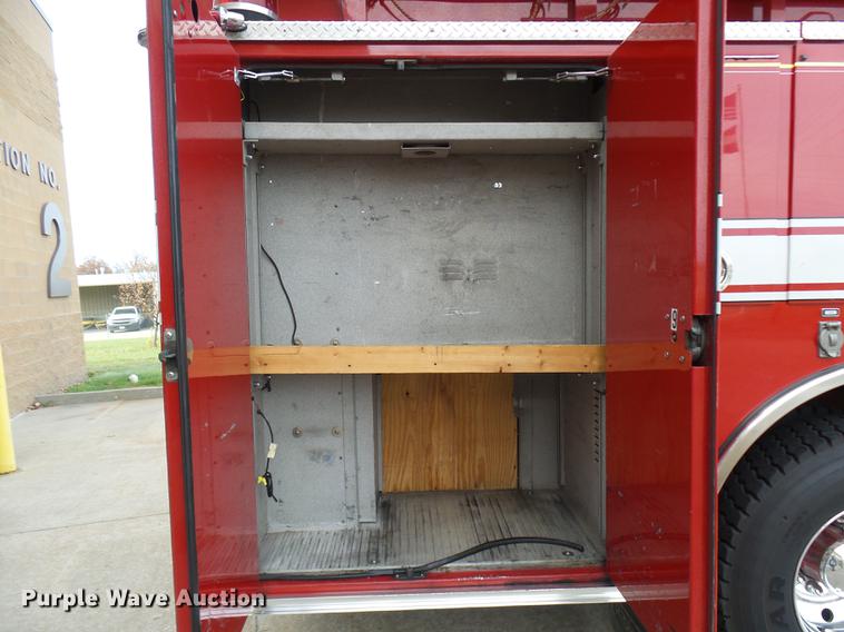 image for item DX9274 1996 Pierce fire truck