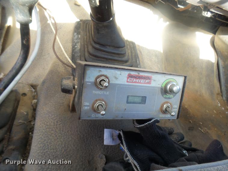 image for item DX9318 1995 Ford F250 XL pickup truck