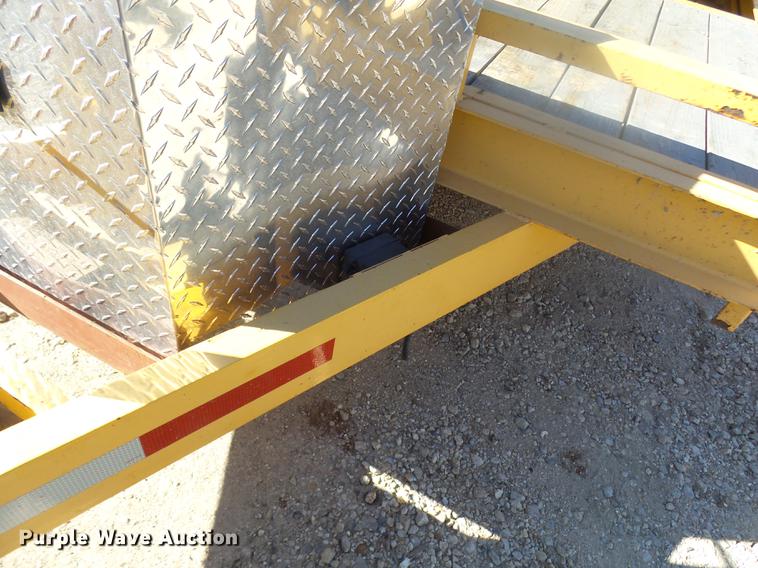 image for item DX9319 2008 Sure Trac ST79184TE-B-140 tilt deck trailer