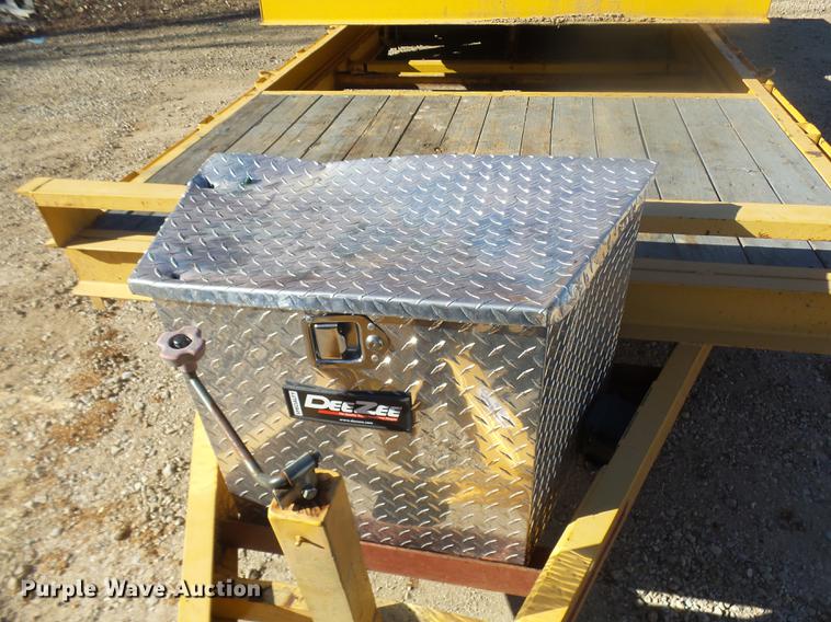 image for item DX9319 2008 Sure Trac ST79184TE-B-140 tilt deck trailer