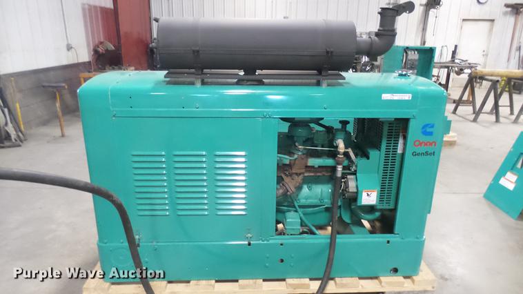 image for item DX9918 Cummins/Onan 35EK generator with transfer switch