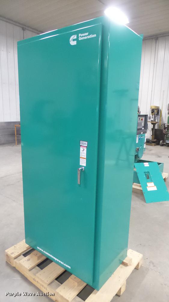 image for item DX9918 Cummins/Onan 35EK generator with transfer switch