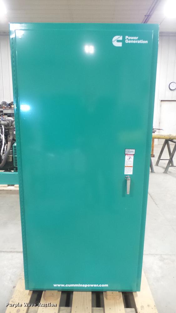 image for item DX9918 Cummins/Onan 35EK generator with transfer switch