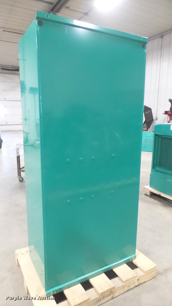 image for item DX9918 Cummins/Onan 35EK generator with transfer switch