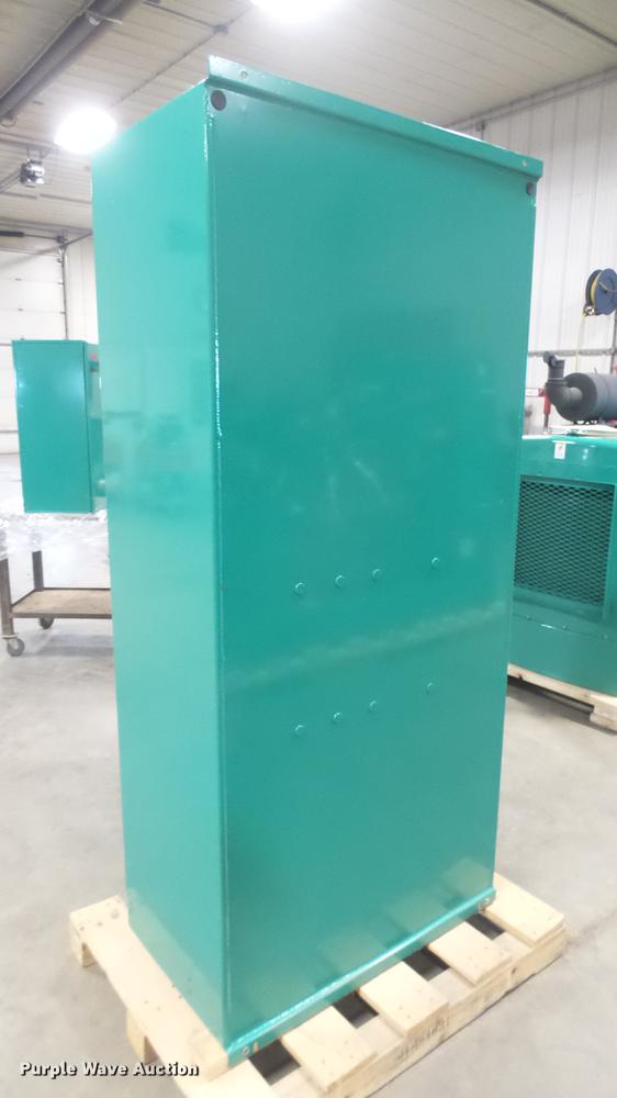 image for item DX9918 Cummins/Onan 35EK generator with transfer switch
