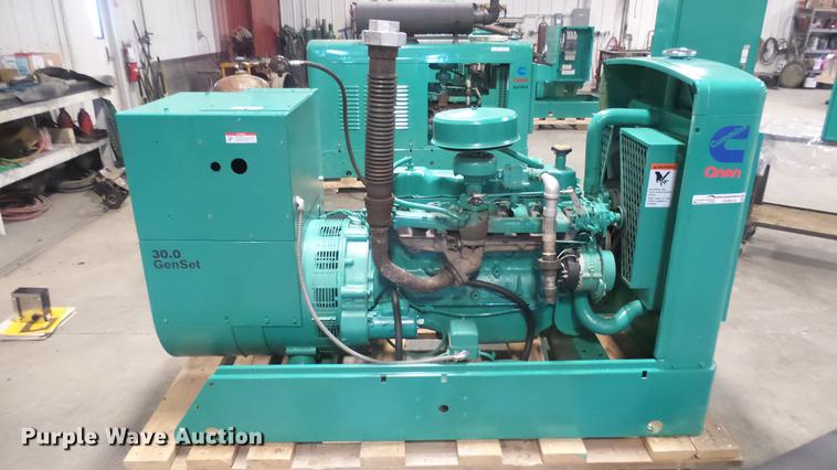 image for item DX9919 Cummins/Onan 30 EK generator with transfer switch