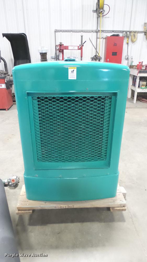 Cummins/Onan 30 EK generator with transfer switch in Newton, KS | Item