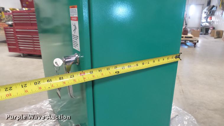 image for item DX9919 Cummins/Onan 30 EK generator with transfer switch