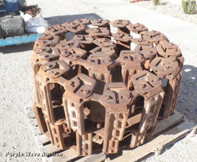 image for item DX9929 Steel skid steer tracks