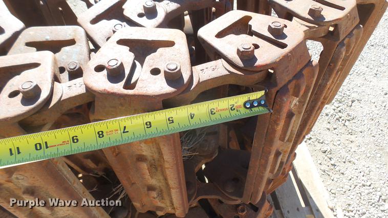 image for item DX9929 Steel skid steer tracks