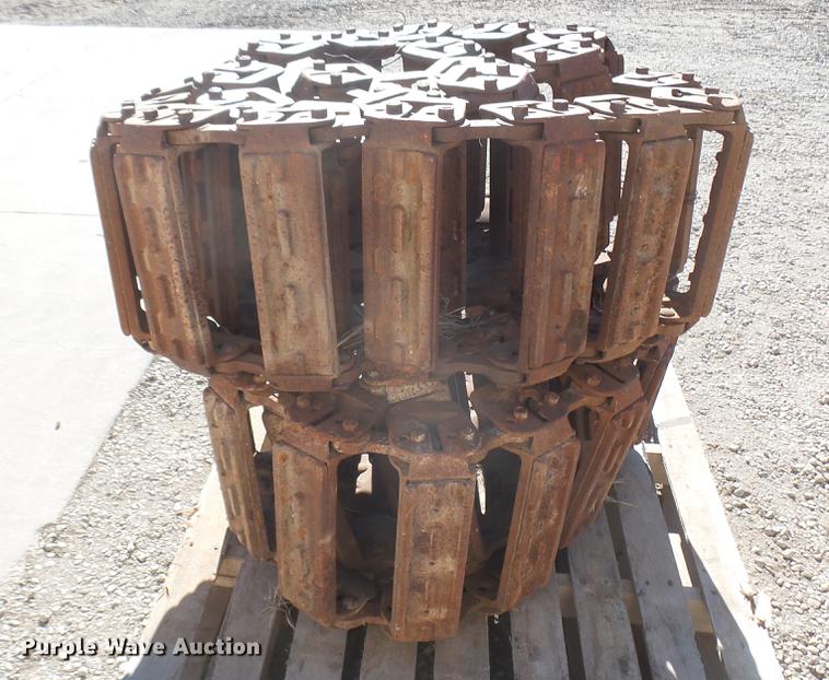 image for item DX9929 Steel skid steer tracks