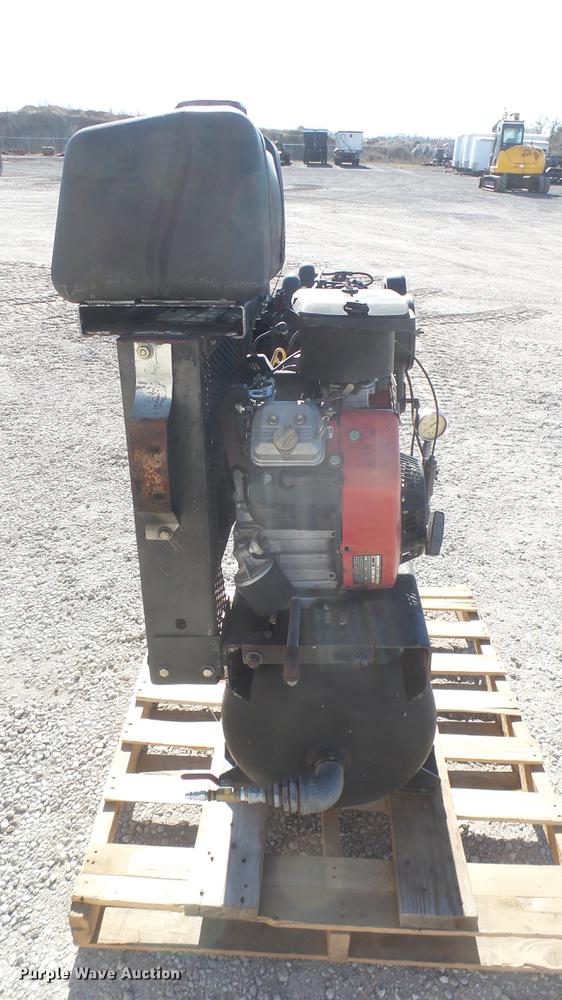 image for item DX9933 Air compressor