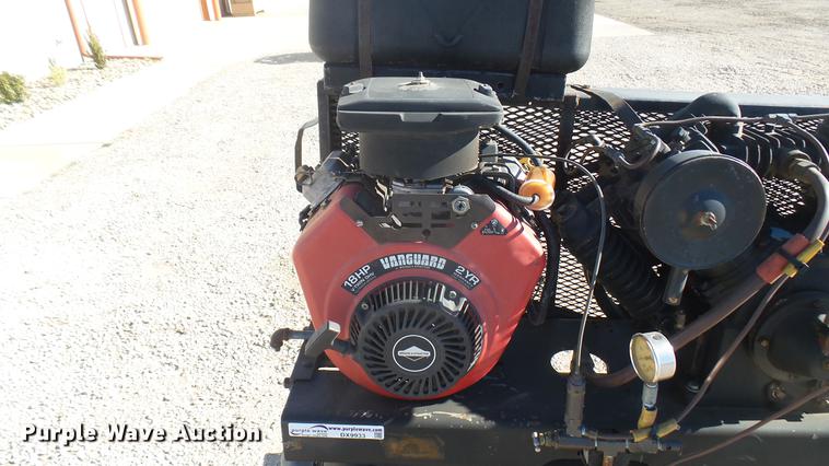 image for item DX9933 Air compressor