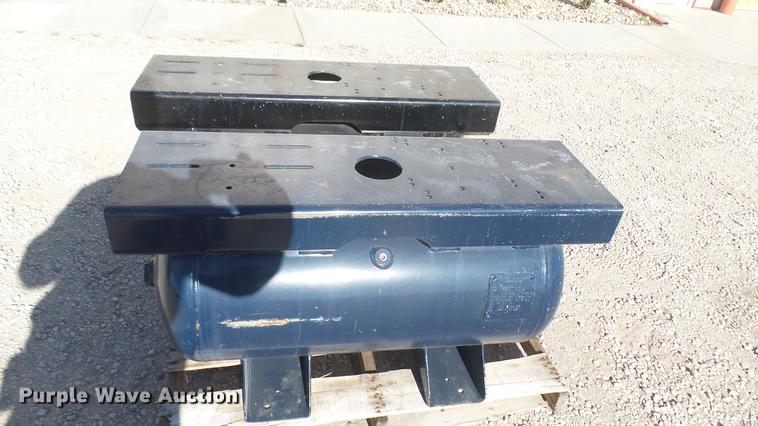 image for item DX9934 (2) steel air tanks