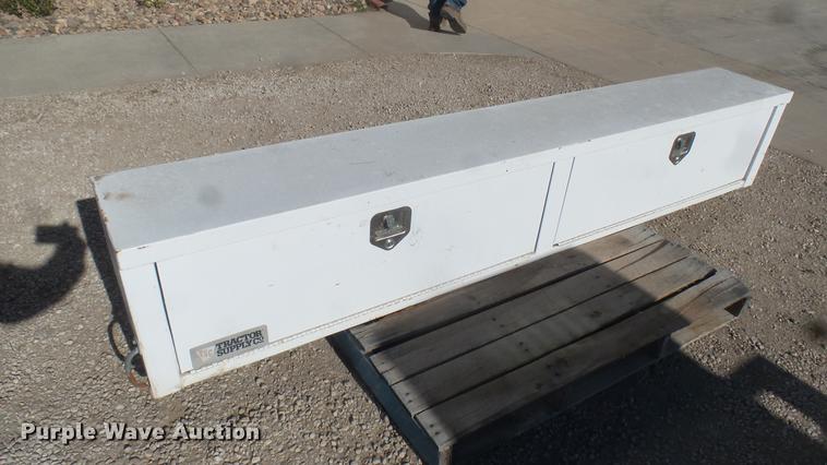 image for item DX9935 Tractor Supply toolbox