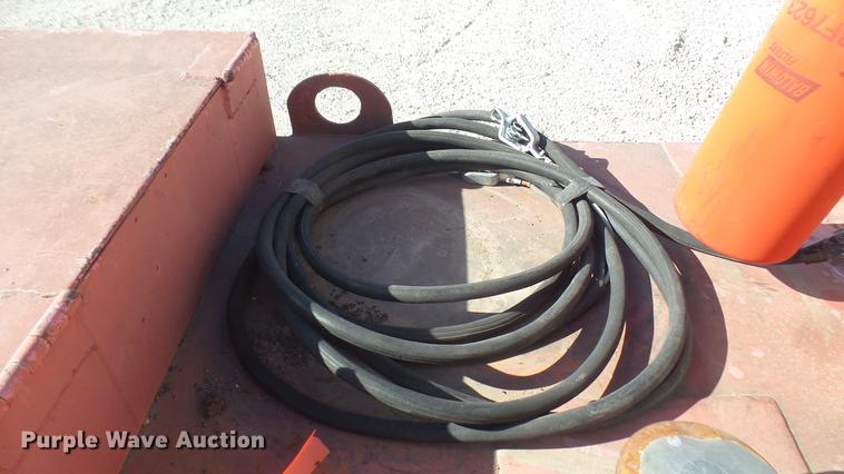 image for item DX9936 Steel fuel tank