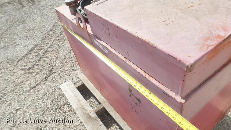 image for item DX9939 Steel fuel tank