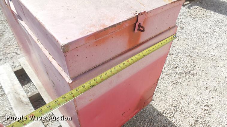 image for item DX9939 Steel fuel tank