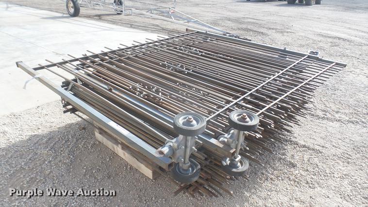 image for item DX9940 Rod iron fencing