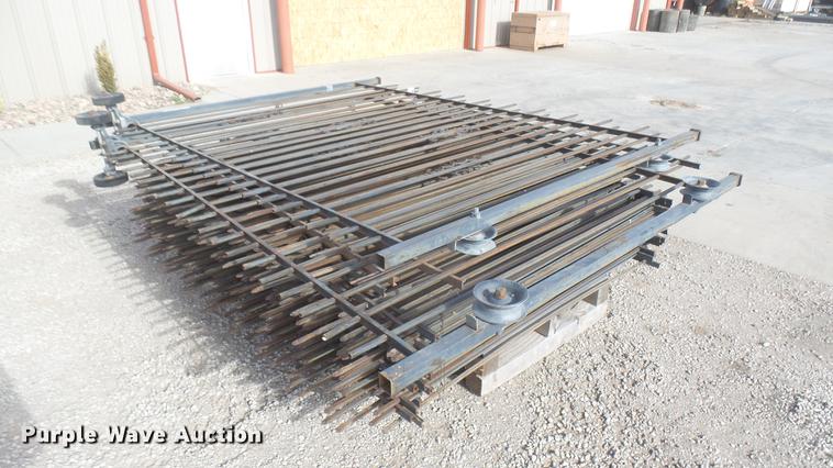 image for item DX9940 Rod iron fencing