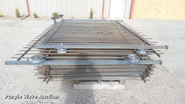 image for item DX9940 Rod iron fencing