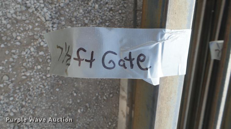 image for item DX9940 Rod iron fencing