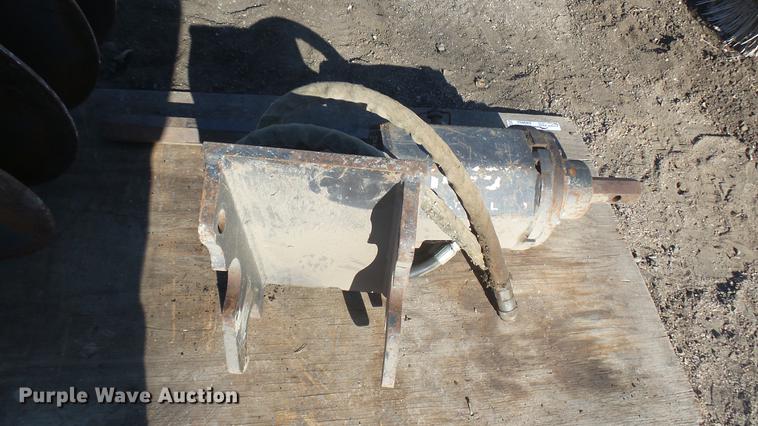 image for item DX9952 Mcmillen skid steer auger