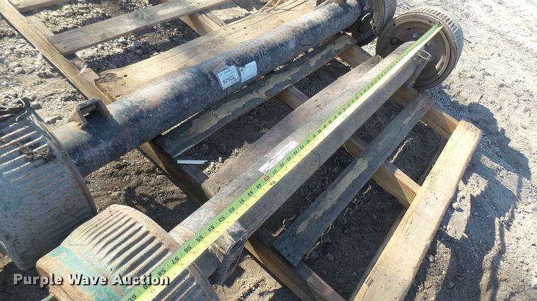 image for item DX9954 (2) axles