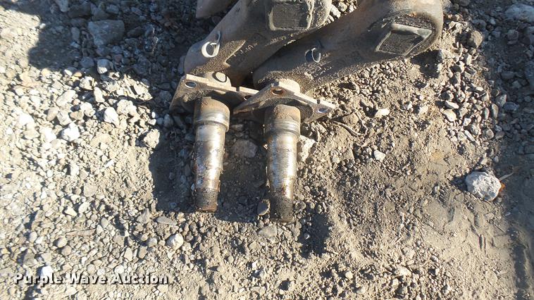 image for item DX9959 (2) trailer axles