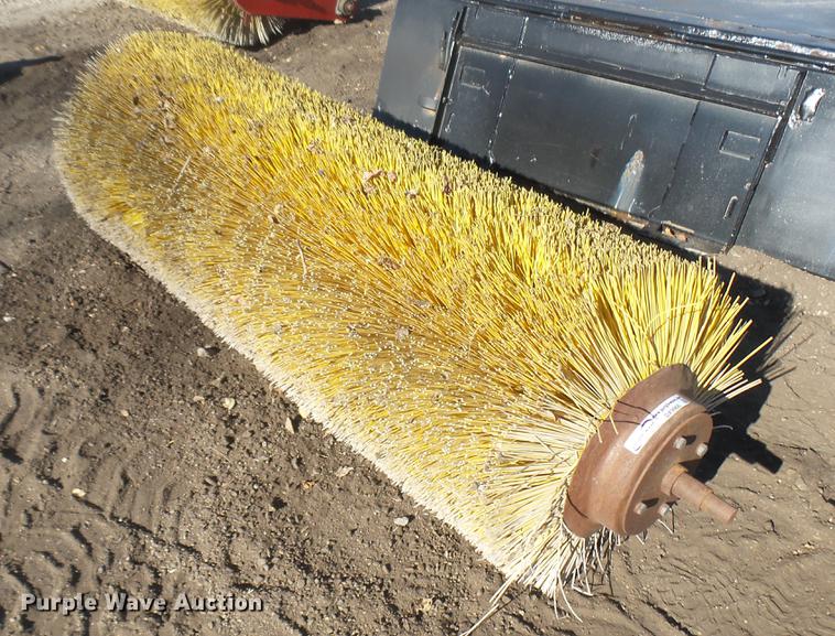 image for item DX9966 Broom