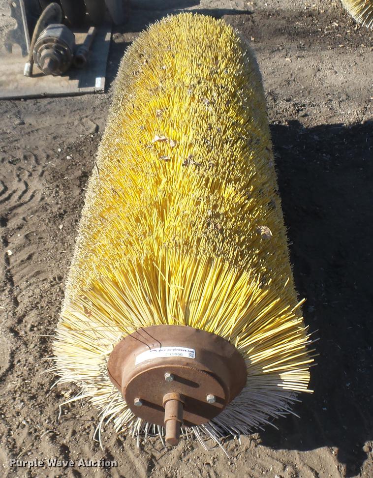 image for item DX9966 Broom