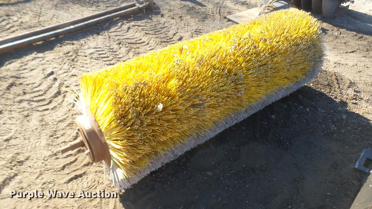 image for item DX9966 Broom