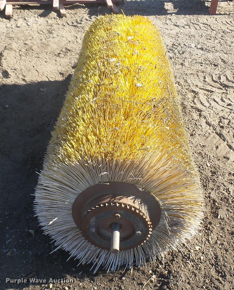 image for item DX9966 Broom