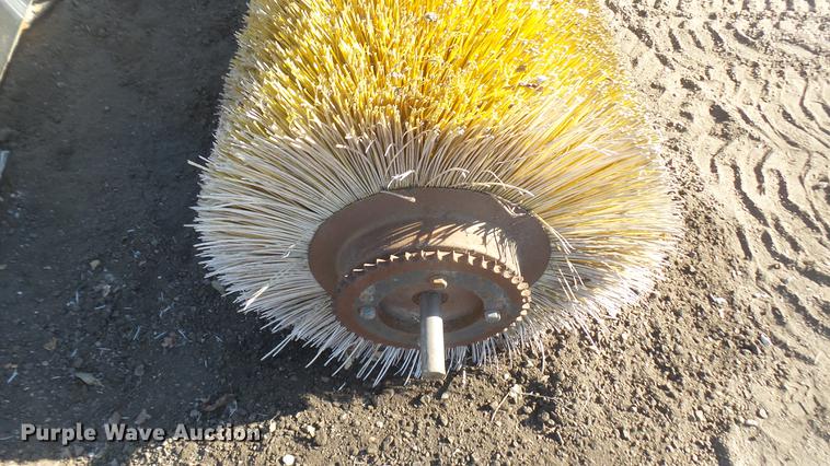 image for item DX9966 Broom