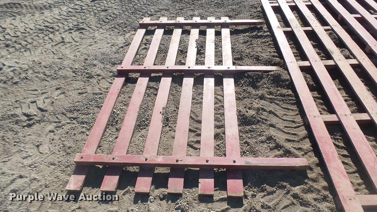 image for item DX9968 Wood stake sides