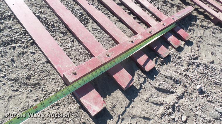 image for item DX9968 Wood stake sides