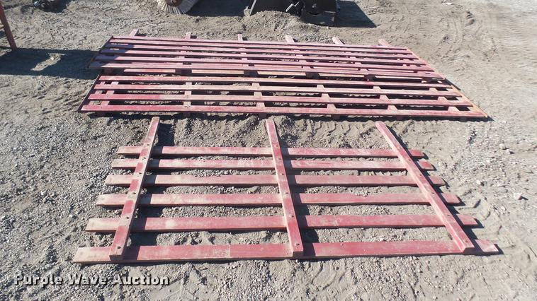 image for item DX9968 Wood stake sides