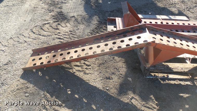 image for item DX9974 (2) steel folding ramps