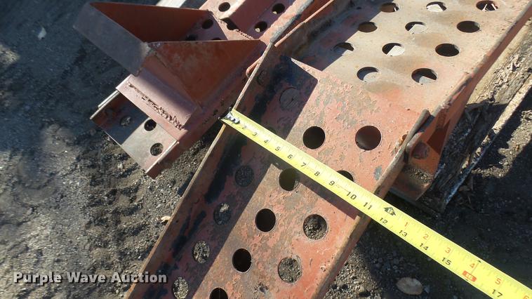 image for item DX9974 (2) steel folding ramps