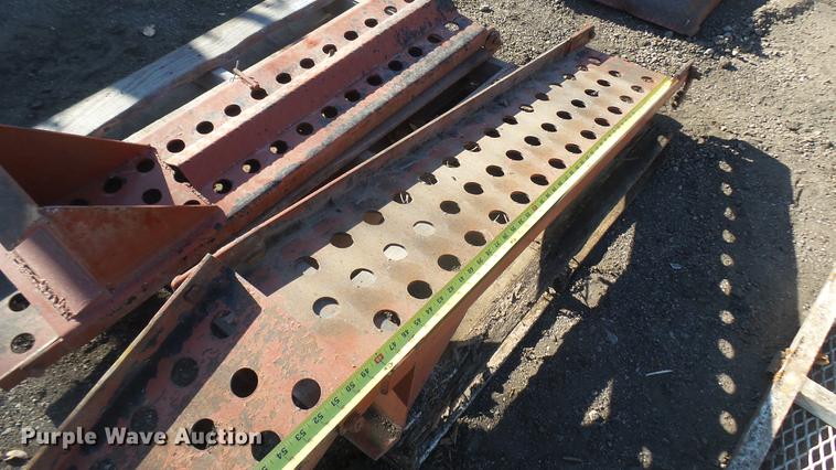 image for item DX9974 (2) steel folding ramps