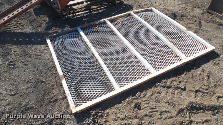 image for item DX9975 Steel trailer end gate