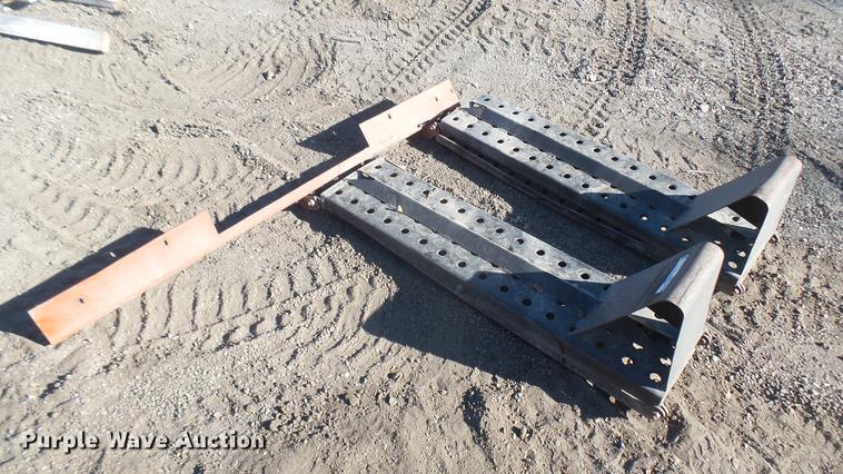 image for item DX9976 (2) steel ramps