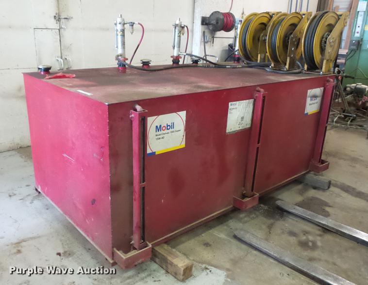 image for item EA9625 Lube tank