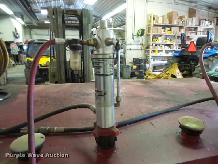 image for item EA9625 Lube tank